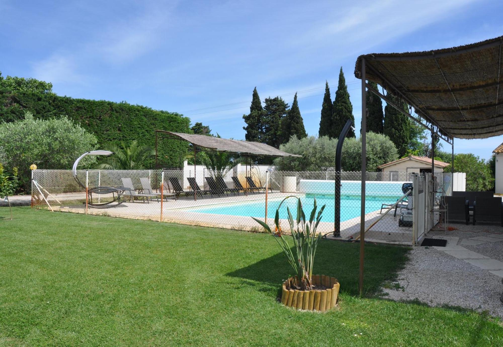 Logis Des Granges Hotel 3*