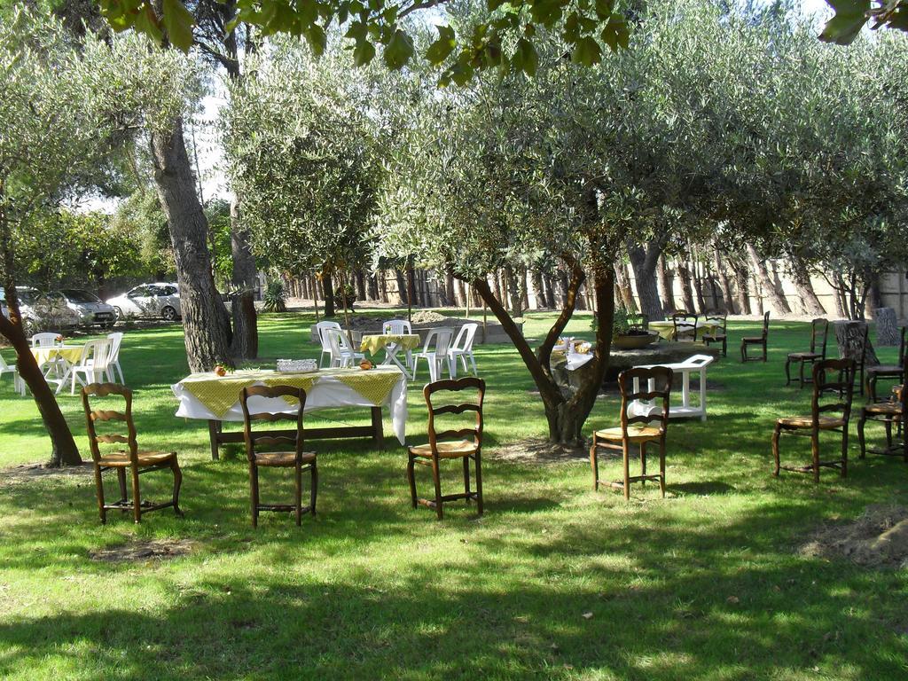 Logis Des Granges Hotel 3*