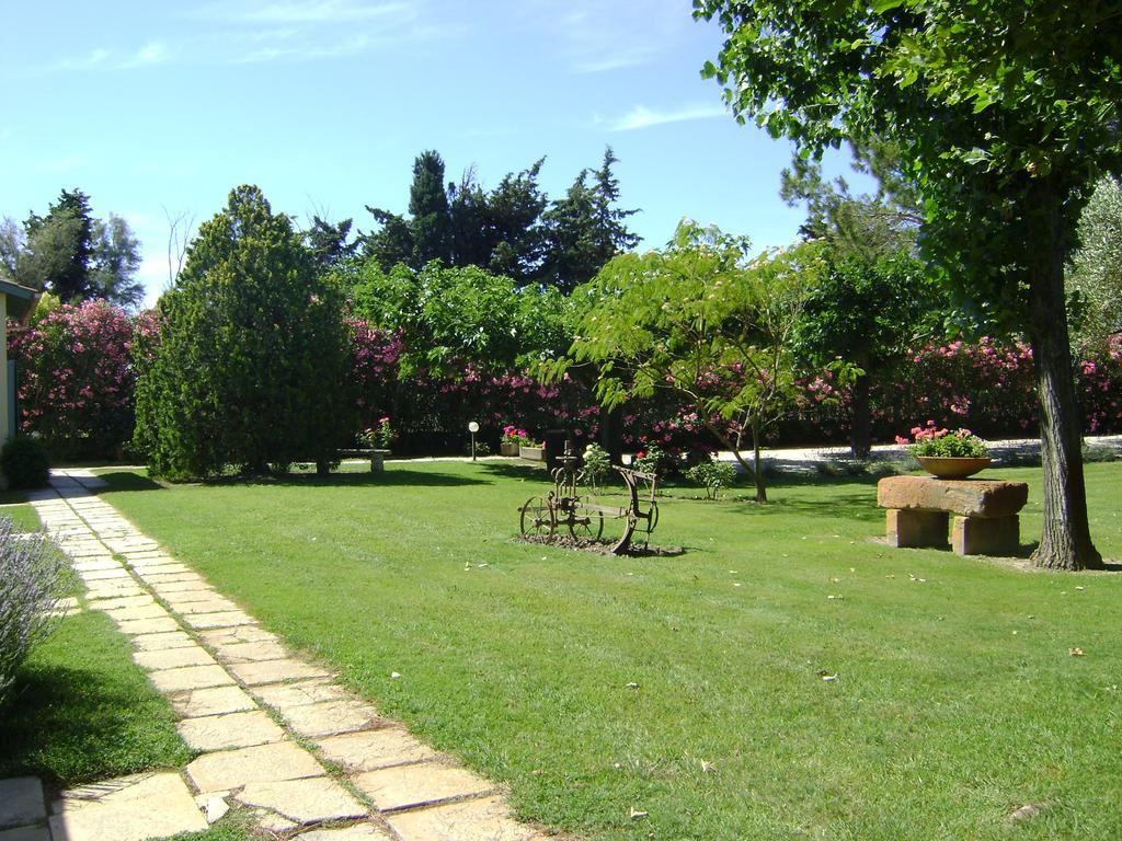 Logis Des Granges Hotel 3*